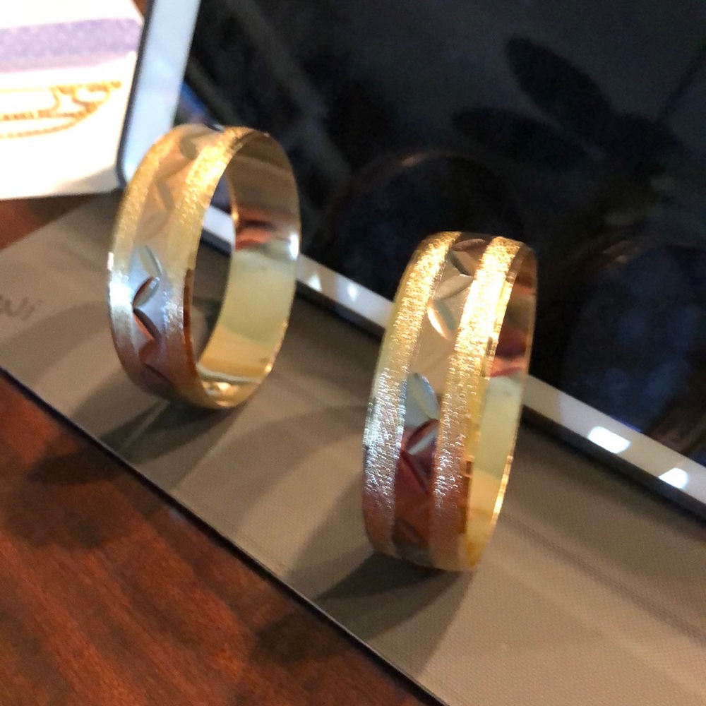 Bangle bracelets (2)